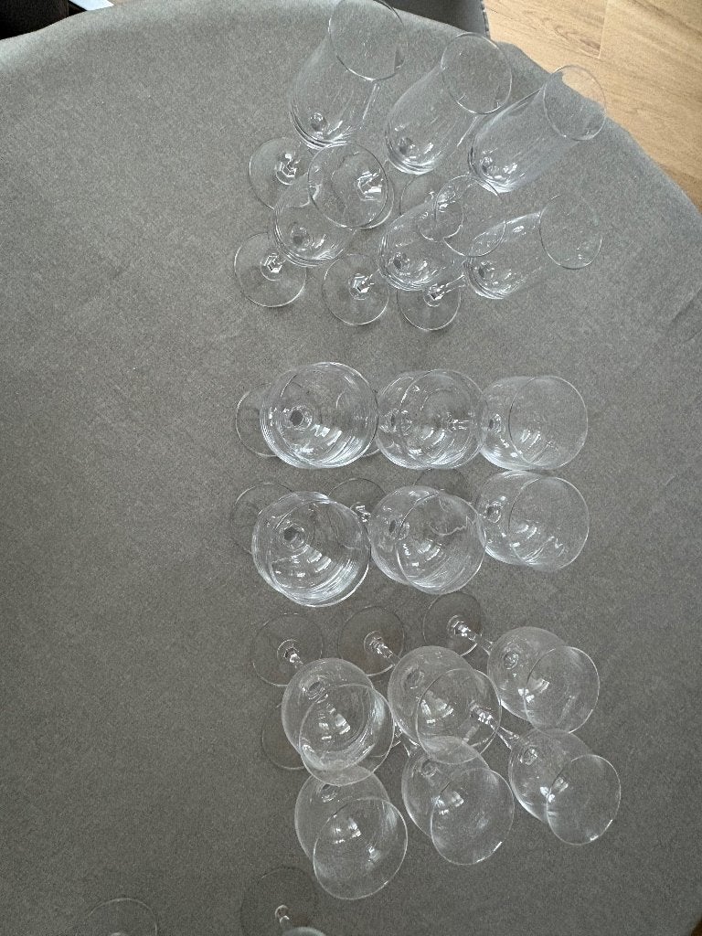 6 delig glazenservies, Ophalen, Zo goed als nieuw