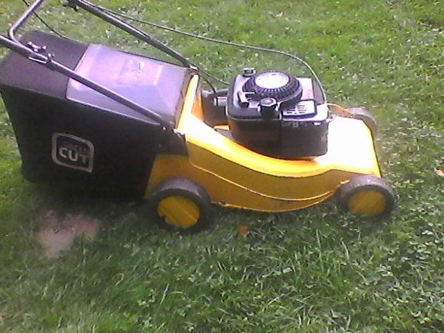 a vendre tondeuse, Brigg's & stratton, Tondeuse rotative, Utilisé, Sac de ramassage