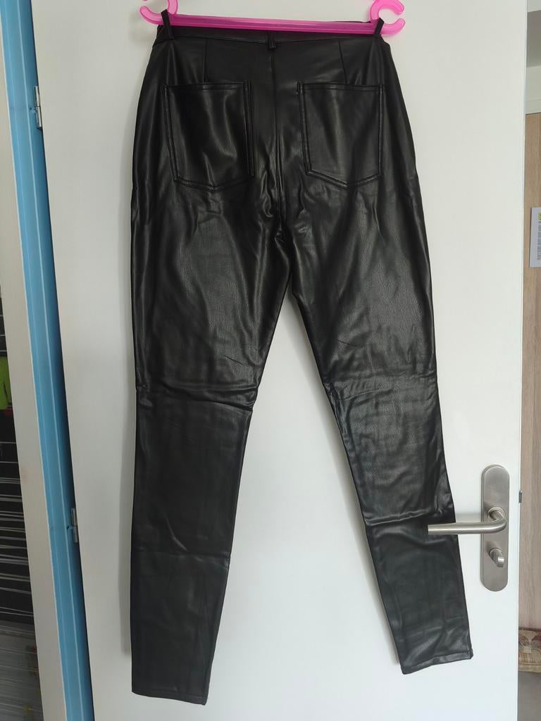 Zwarte broek van synthetisch leer voor dames, alleen lang, n, Kleding | Dames, Broeken en Pantalons, Verzenden, Zwart