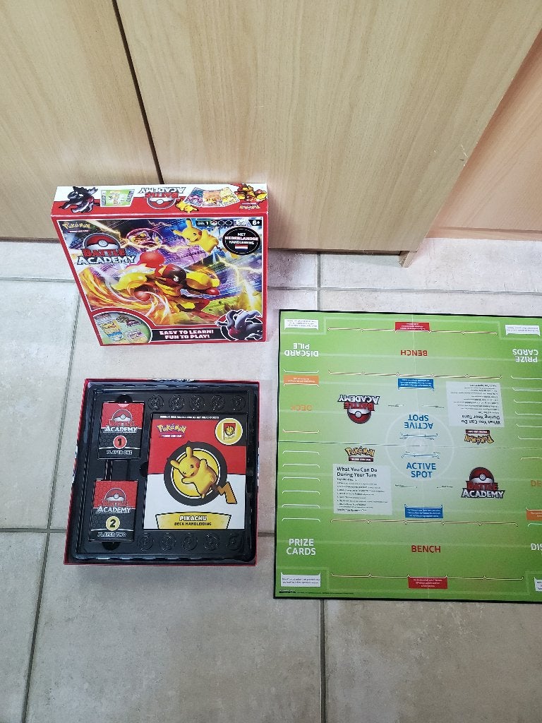 Jeu Pokémon 180 cartes notice en néerlandais  faire offre, Hobby & Loisirs créatifs, Jeux de cartes à collectionner | Pokémon