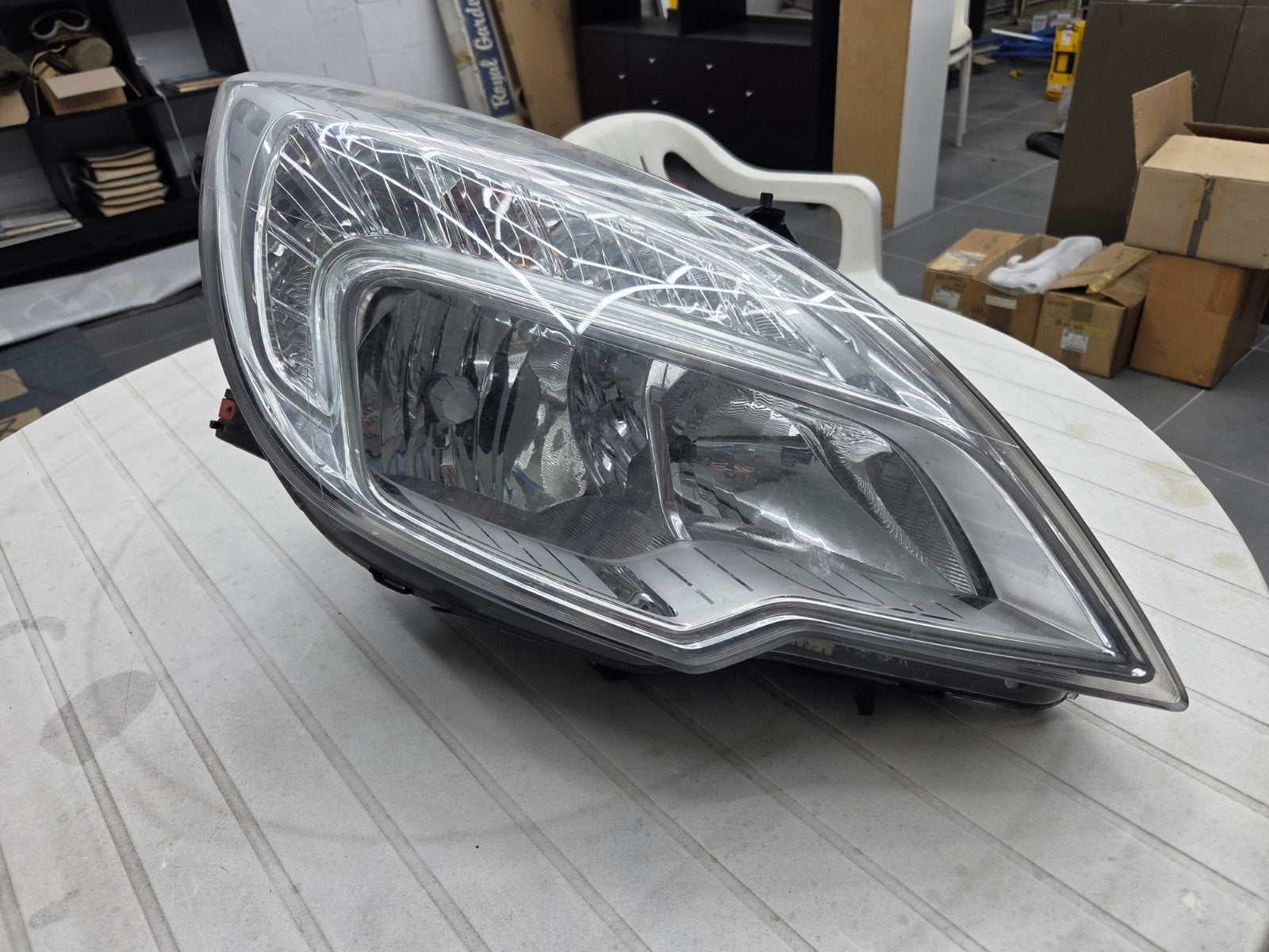 Phare AVD Opel Meriva B, Autos : Pièces & Accessoires, Envoi, Opel