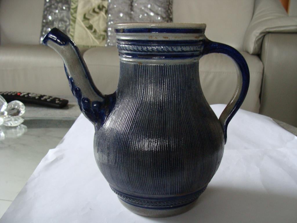 Ancienne cafetière en Grès de la Roche signée,, Antiquités & Art, Enlèvement ou Envoi