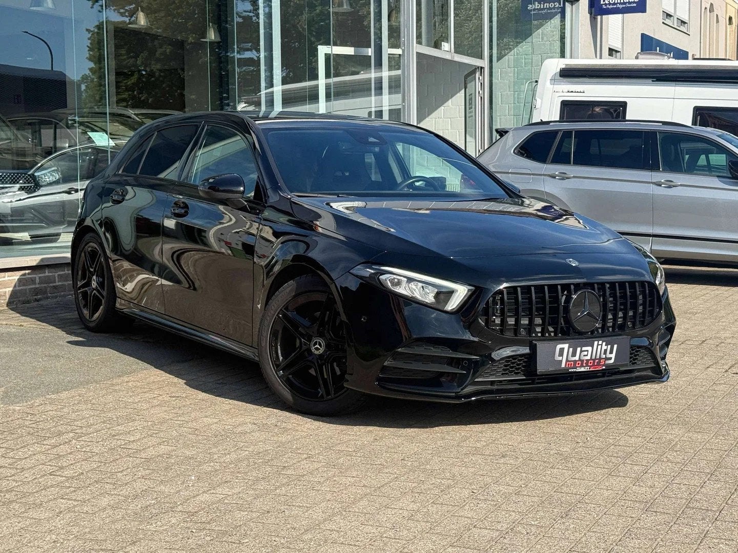 Mercedes-Benz A-CLASS 180 A 180 AMG Line // BLACK EDITION //, Autos, Achat, Euro 6, Entreprise, Alcantara