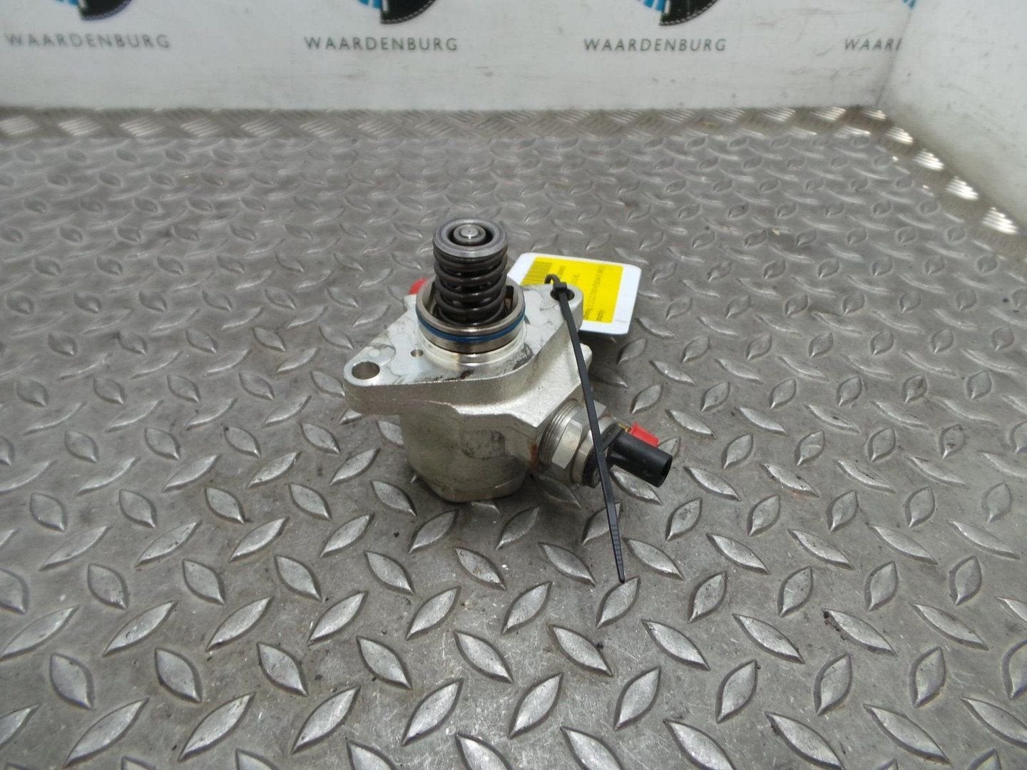 AUDI A3 BRANDSTOF POMP VOOR DE INJECTOR 04E127026H 2015, Enlèvement ou Envoi, Utilisé, ARN reconnu