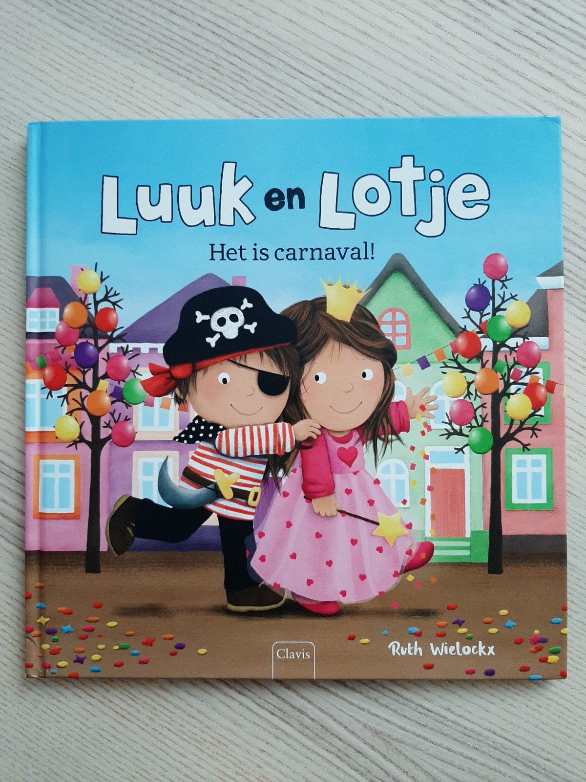 LUUK en LOTJE / Het is CARNAVAL!, Boeken, Ophalen
