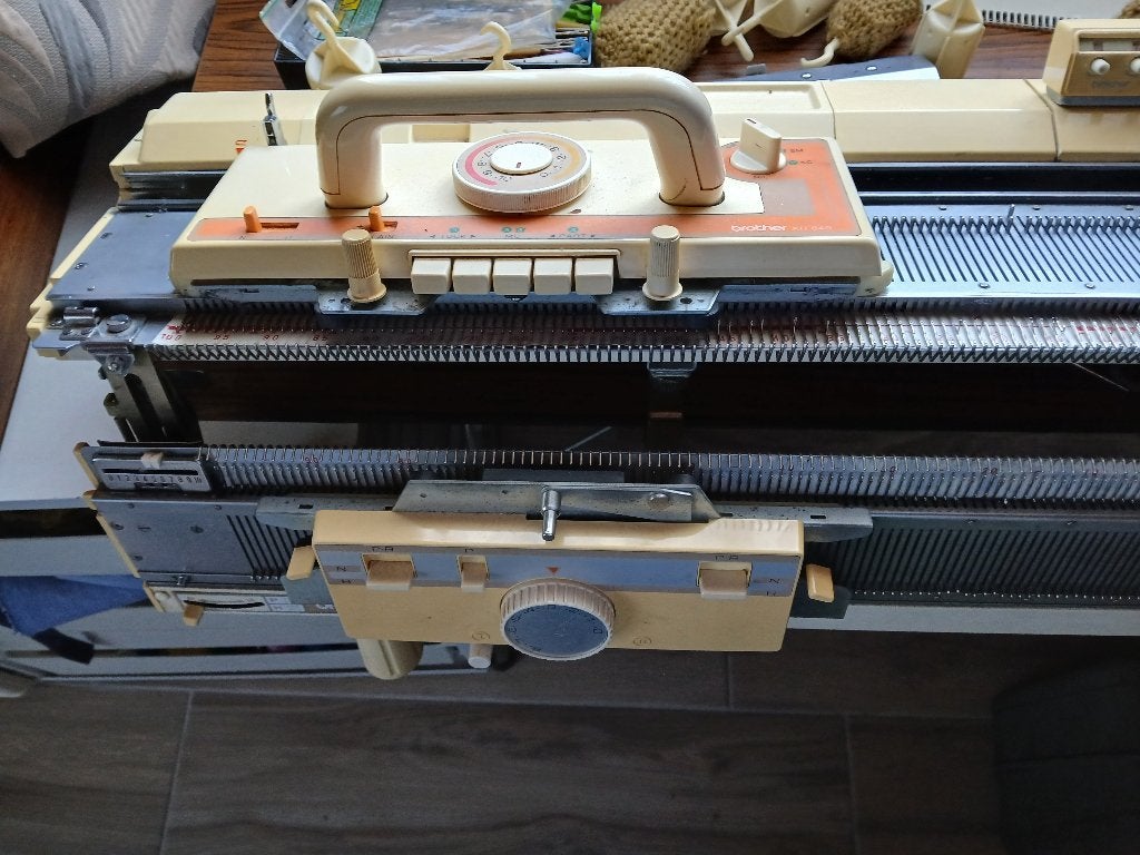 machine à tricoter Brother, Hobby & Loisirs créatifs, Enlèvement, Utilisé, Tricot, Machine