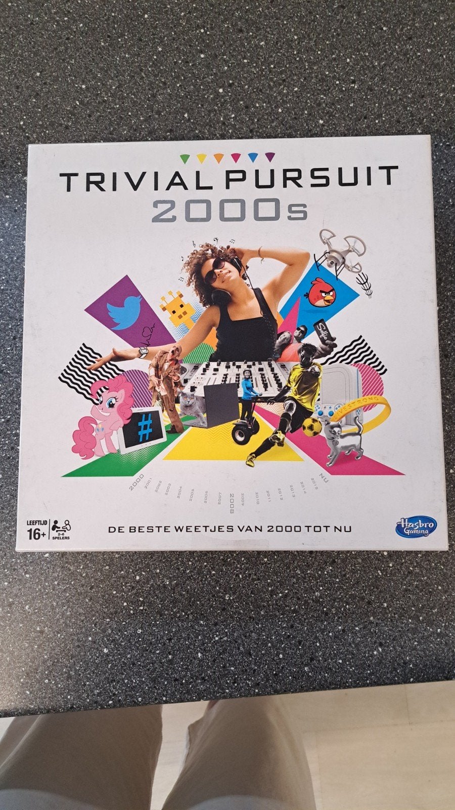 trivial pursuit 2000's, Ophalen of Verzenden