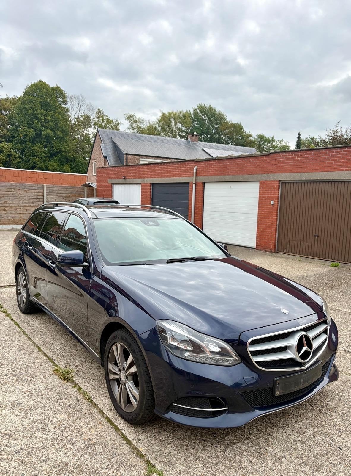 Mercedes E 300 Hybrid Break /Option complète/Pano/Son haut d, Autos, Mercedes-Benz, Cuir, Achat, Euro 6, 5 portes
