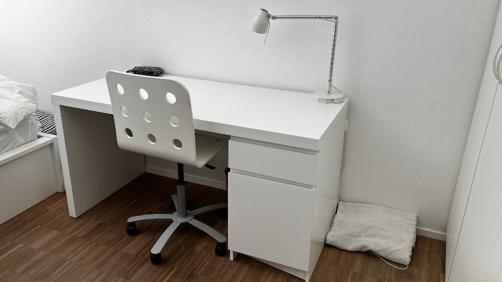 Bureau + stoel student, Ophalen, Zo goed als nieuw, IKEA, 140 cm