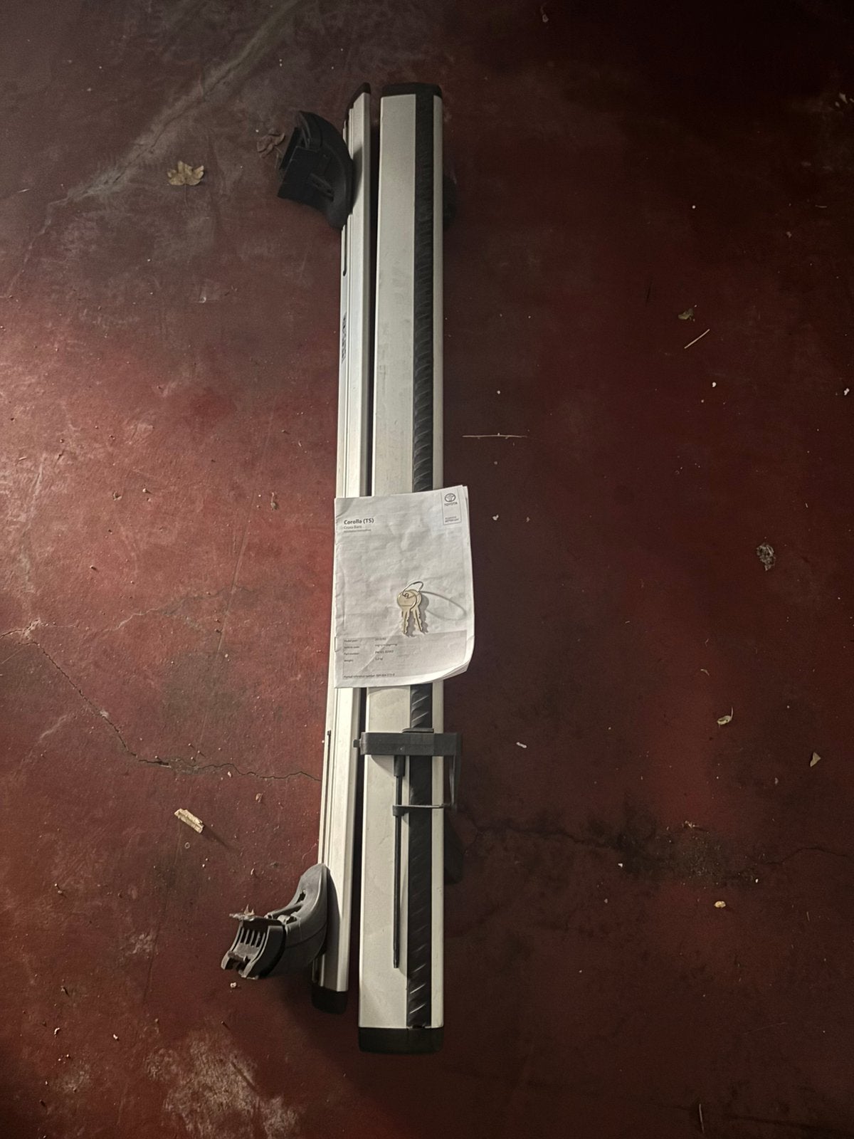 Barres de toit Toyota Corolla Touring, Enlèvement, Comme neuf