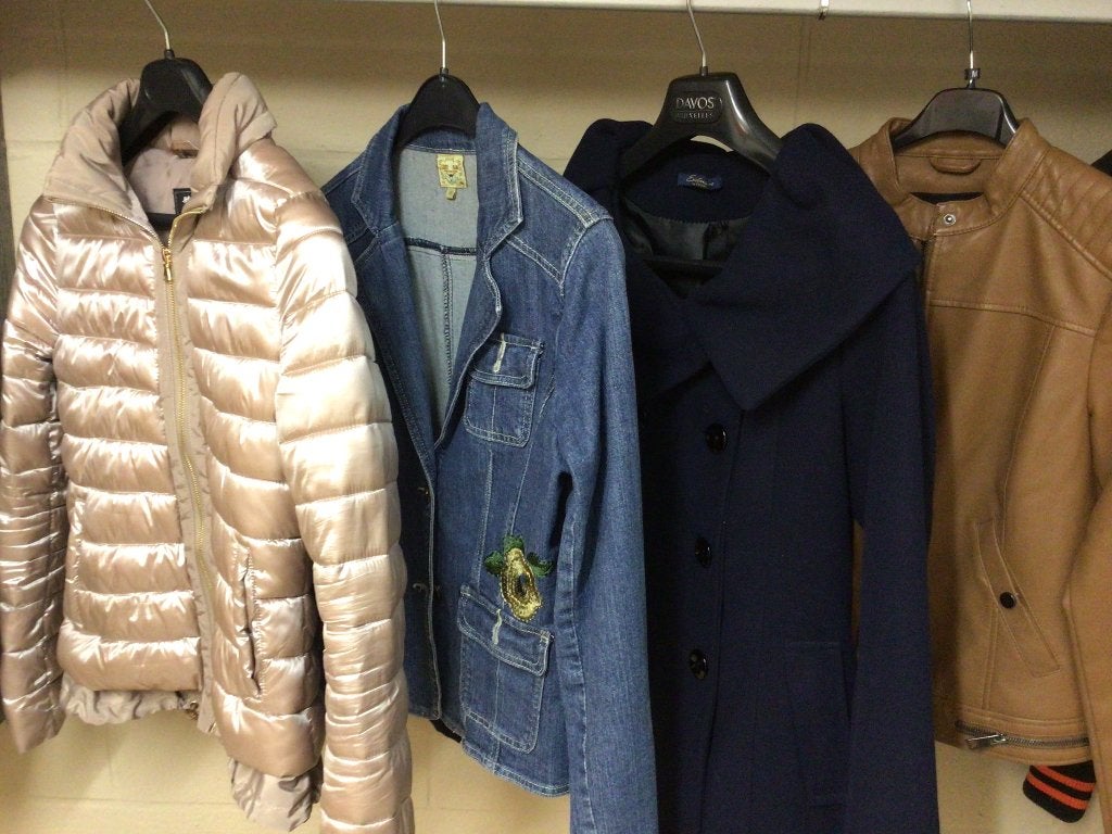 Lot de 4 vestes ou sacs tailles 36 et 38, Vêtements | Femmes, Enlèvement