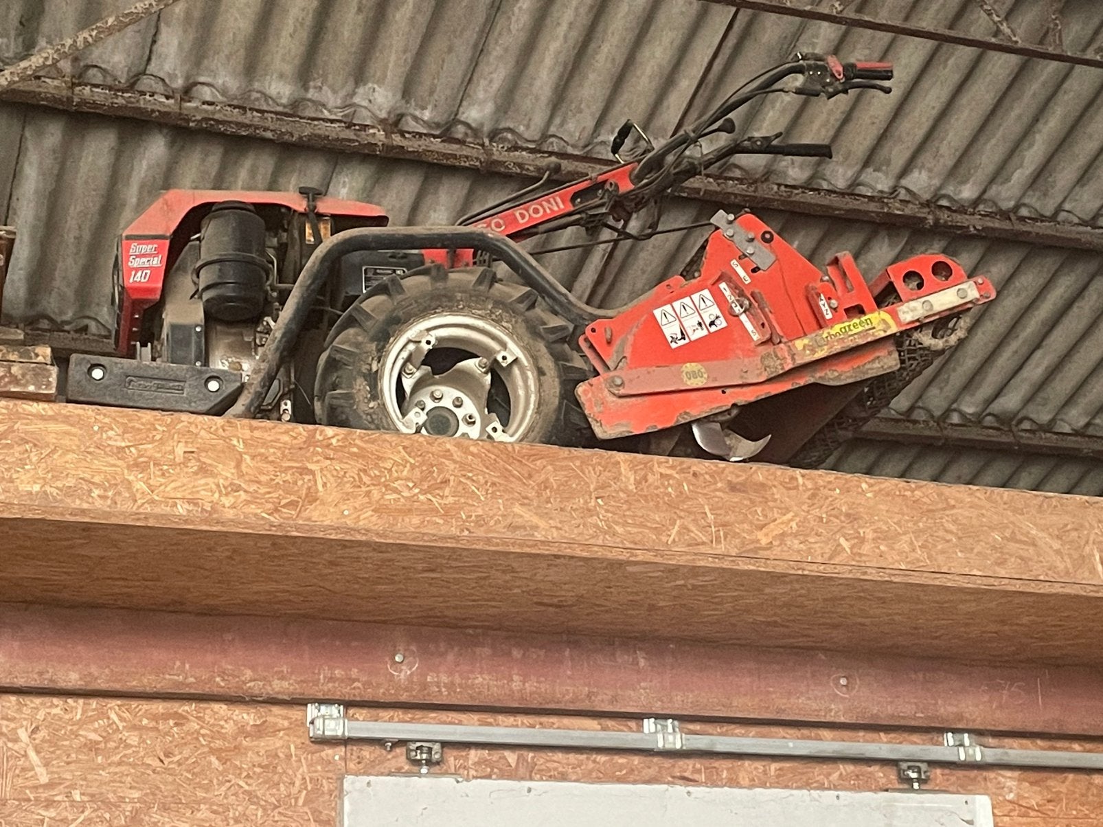 Motoculteur met overtopfrees, Ophalen of Verzenden, Zo goed als nieuw, Met opvangbak