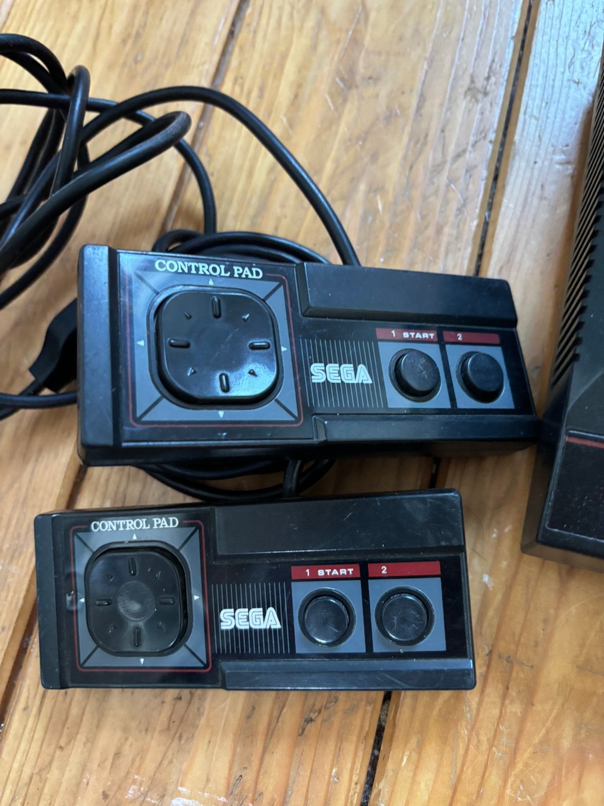 Sega Master System + 2 manettes + Sonic 1 & 2 — 140€, Enlèvement, Comme neuf