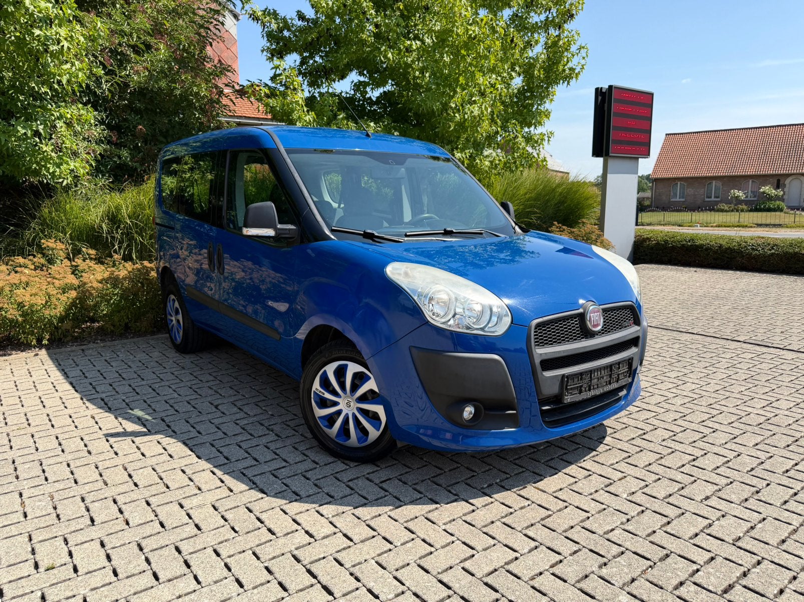 Fiat Doblo 1.3 - 2010/117.000km/Euro 4 - Gekeurd, Autos, Fiat, Bluetooth, Achat, Doblo, Entreprise