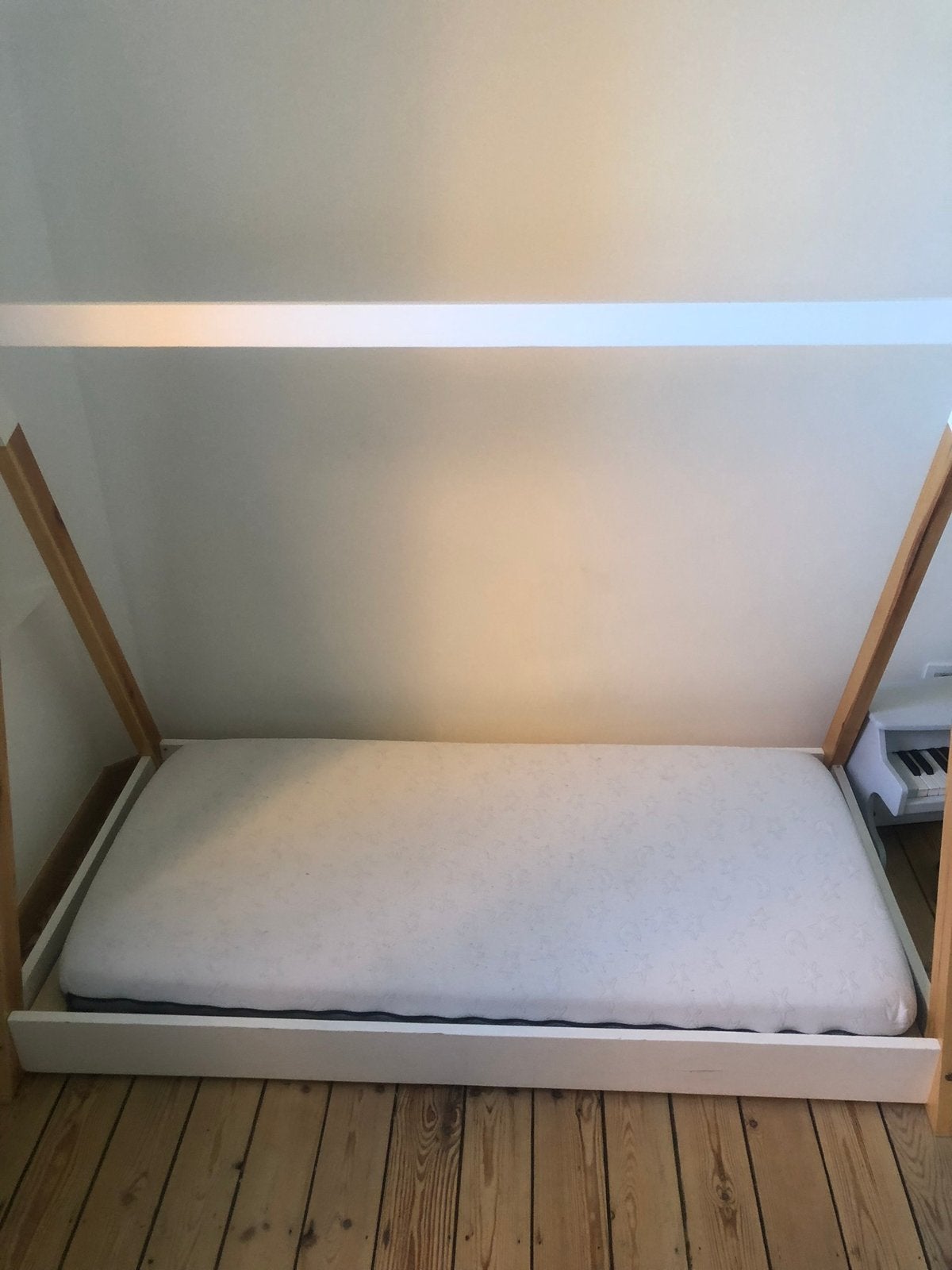 Lit cabane enfant Montessori 70x140, Enlèvement, Comme neuf