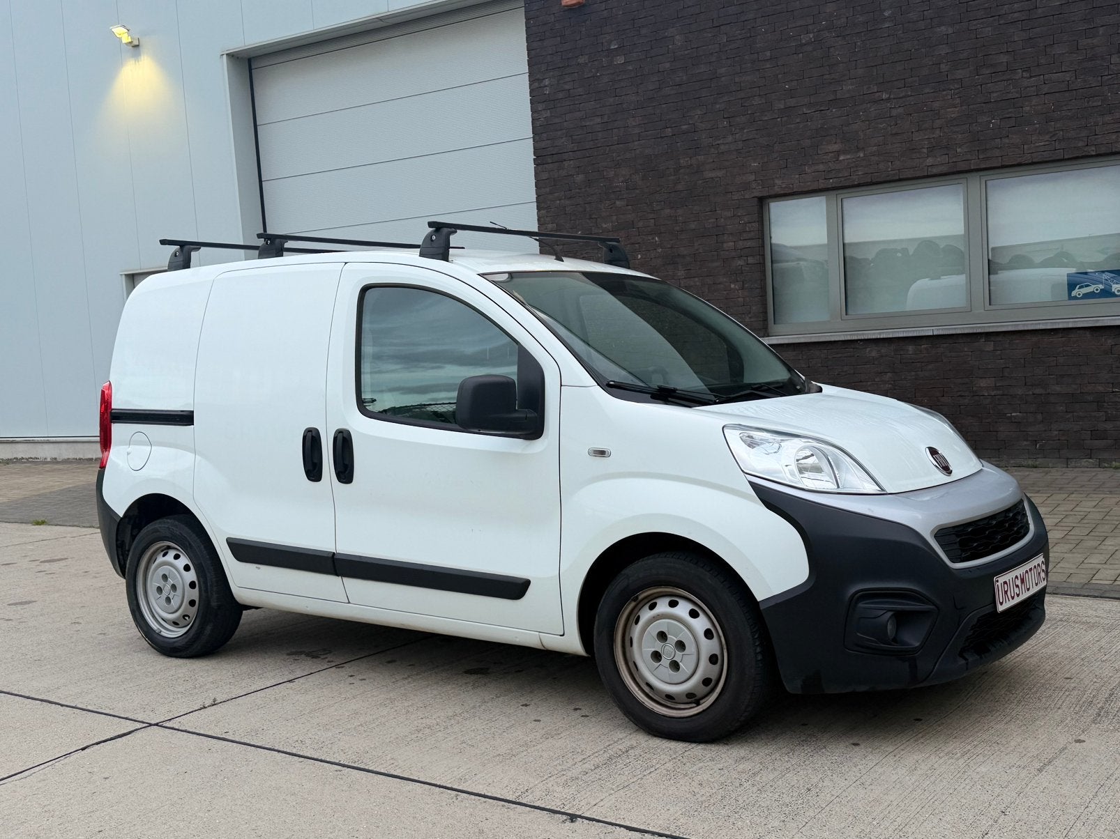 ! VERKOCHT !            Fiat Fiorino 1.3d 2020 *61.000km*, Auto's, Bedrijf, Overige carrosserie, Te koop, 1300 cc