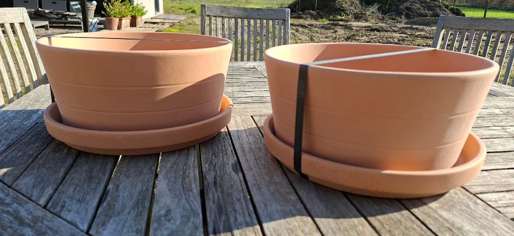 2 nieuwe terracotta bloempotten. 20€/pot, Tuin en Terras, Rond, Nieuw, Minder dan 40 cm, Balkon