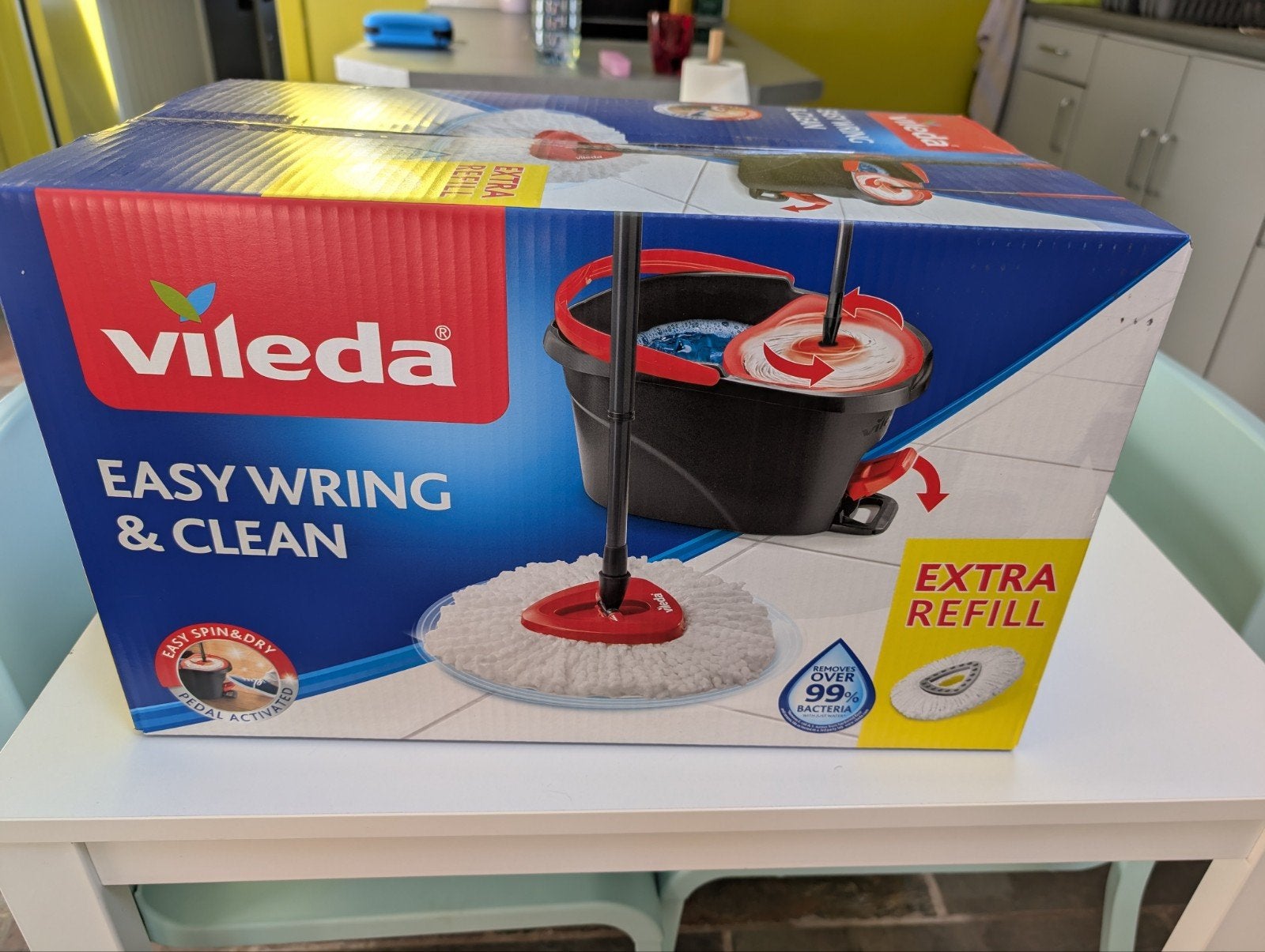 nieuwe vileda in doos, Enlèvement