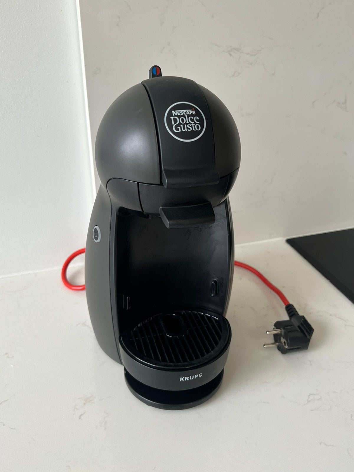 Nescafe Dolce gusto koffiemachine - amper 3 keer gebruikt, Ophalen, Zo goed als nieuw