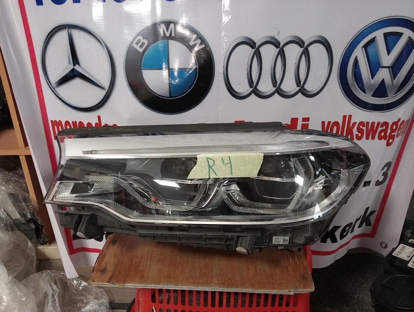 BMW 5 SERIE G30 G31 adaptieve LED-koplamp links 8499121-01, -, Utilisé, -, Enlèvement ou Envoi