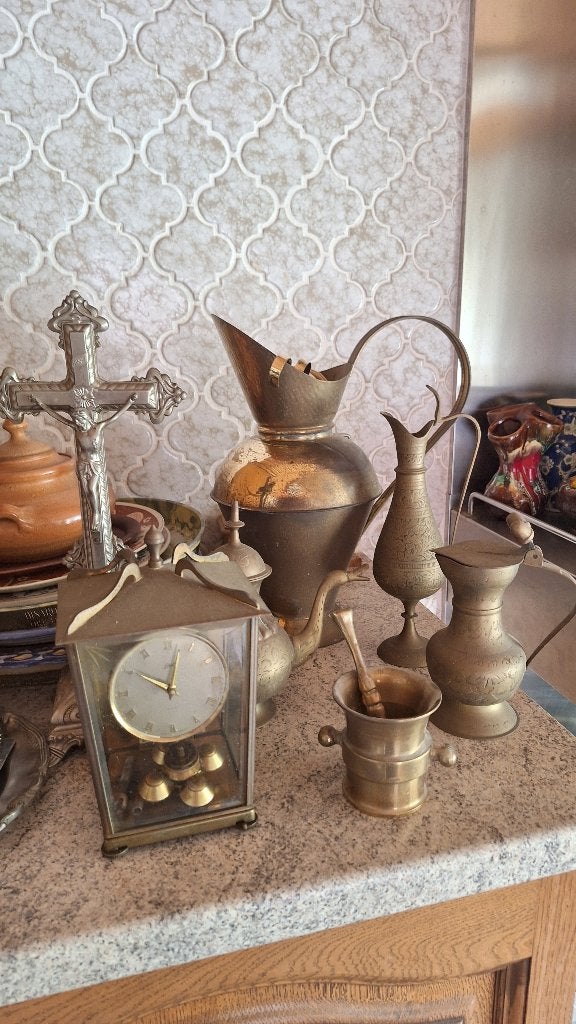 Objet divres cuivre et laiton, Enlèvement, Cuivre