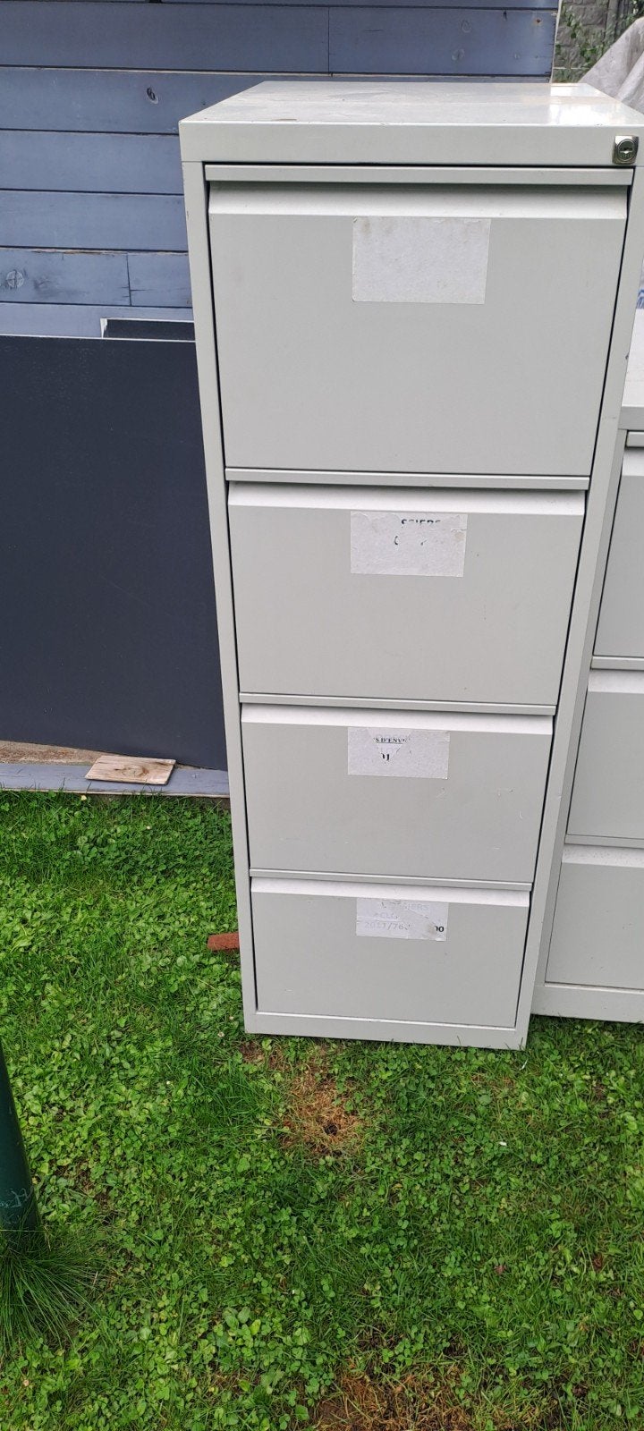 armoire a tiroirs, C4 C3, Avec serrure, Enlèvement, Utilisé