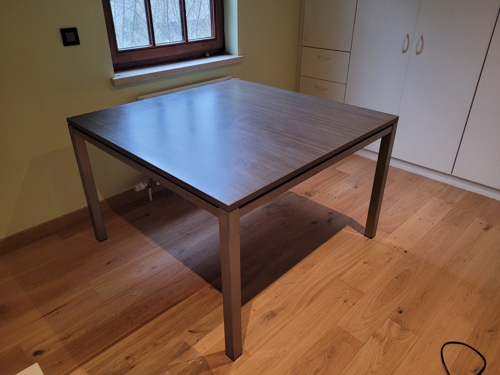 Vierkante tafel (120cm), 100 à 150 cm, Cinq personnes ou plus, 100 à 150 cm, Enlèvement