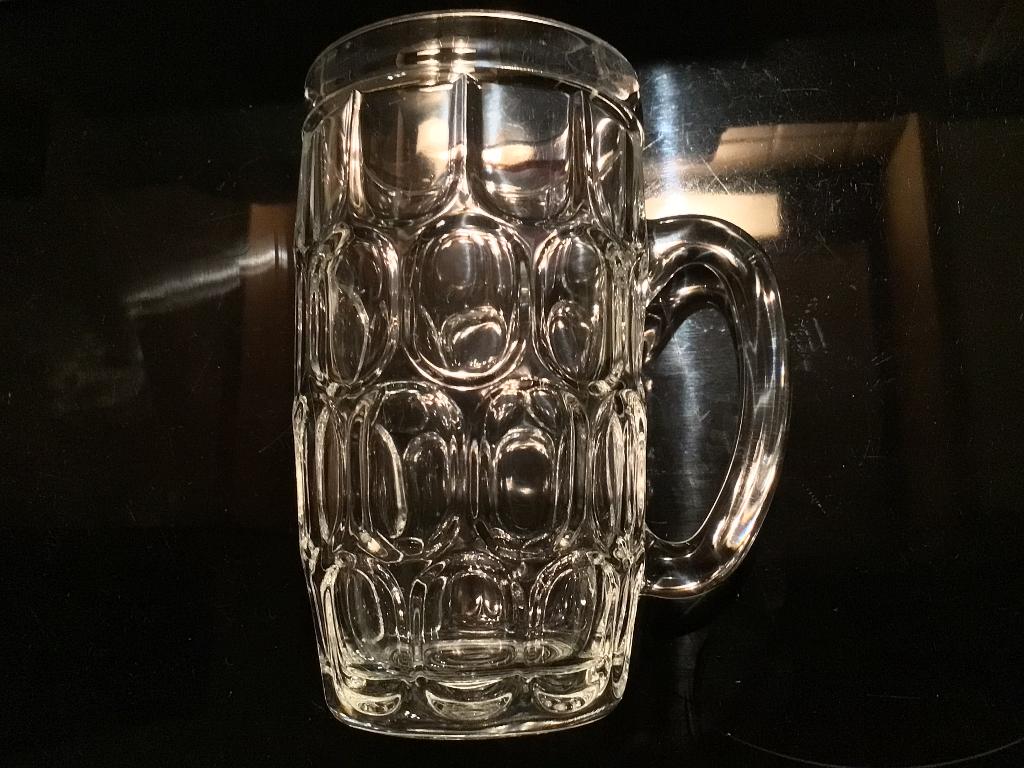 1 bierglas in vorm kruik met handvat France, Verzamelen, Ophalen of Verzenden