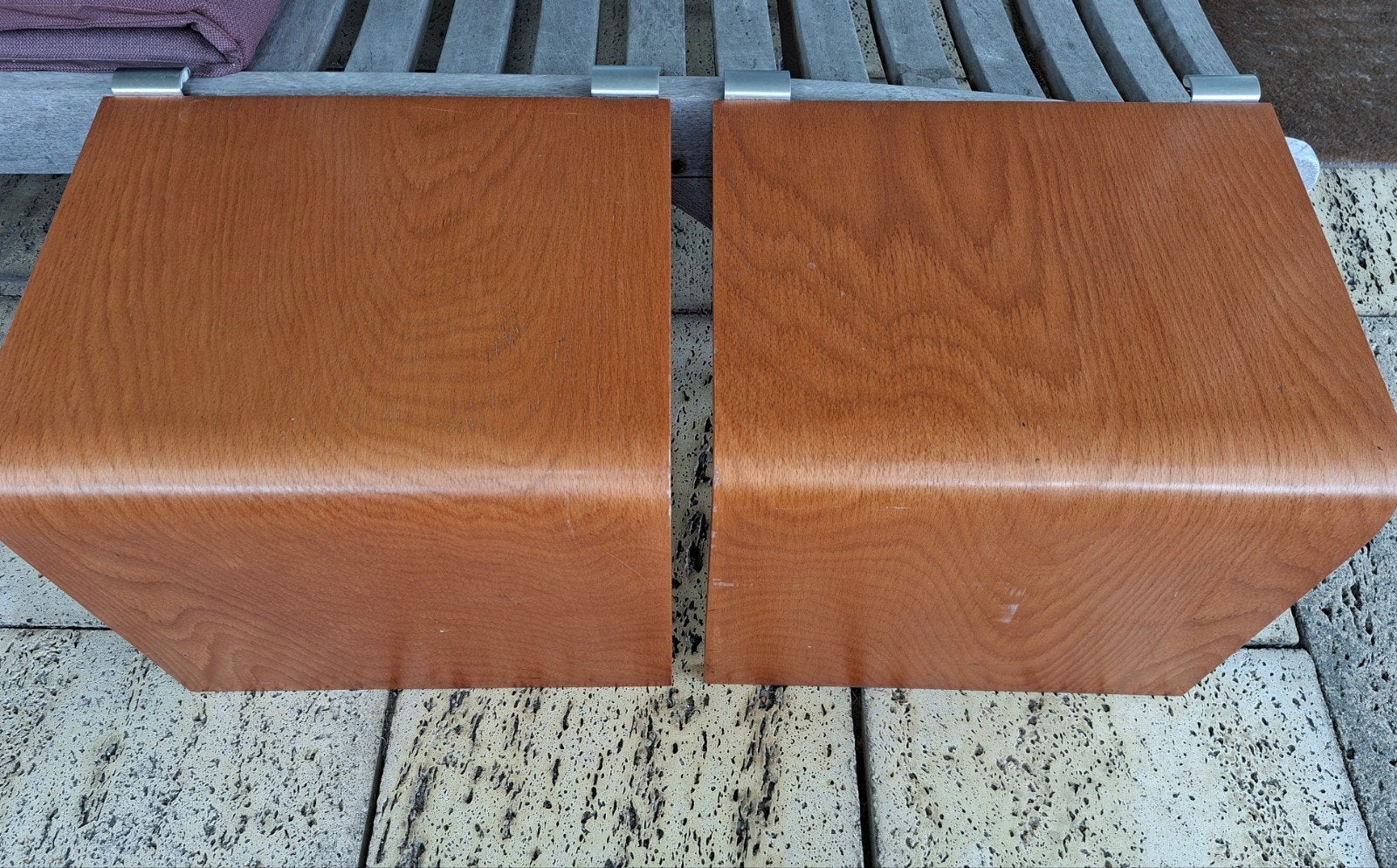 Twee aanhaaktafels Chestnut Auping Auronde, Huis en Inrichting, Ophalen of Verzenden, Zo goed als nieuw, Hout, Minder dan 55 cm