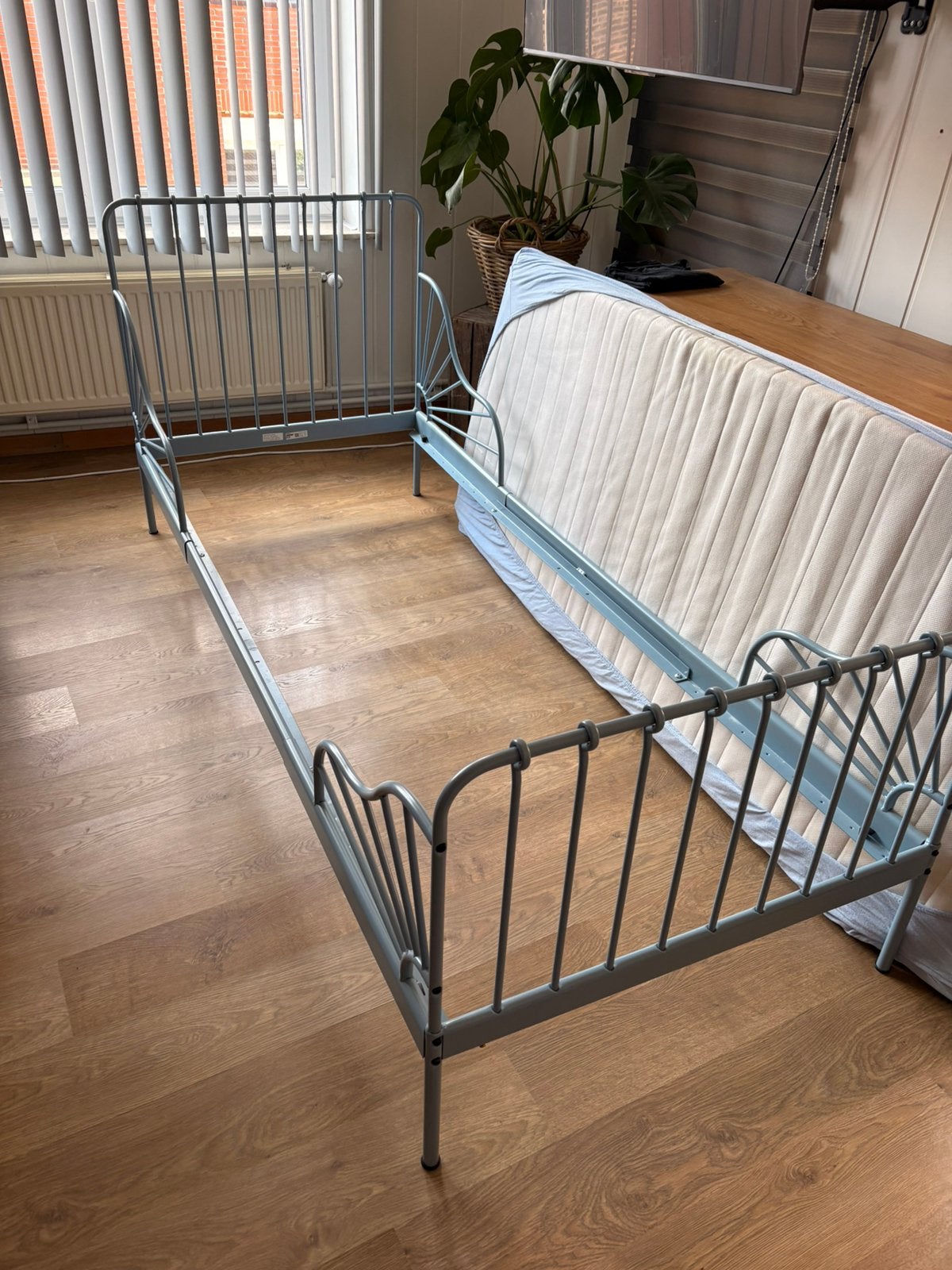 Ikea meegroeibed, Ophalen
