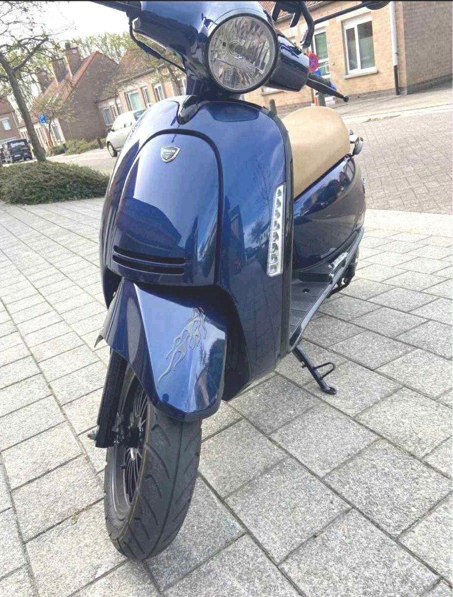 scooter neco 125 cc, Fietsen en Brommers, Ophalen, Overige modellen, 125 cc, Benzine