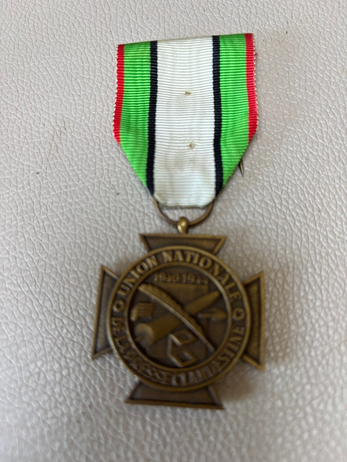 2 medailles ( Belgische ), Verzamelen, Militaria | Tweede Wereldoorlog, Ophalen of Verzenden