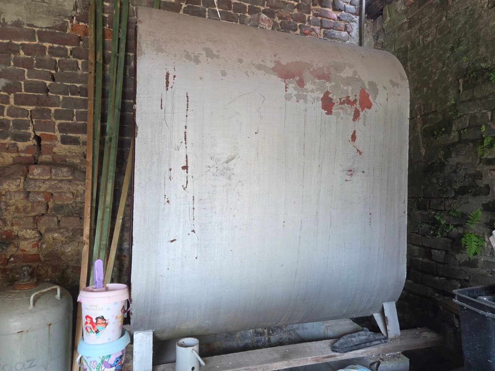 cuve a Mazout avec Mazout dedans, Bricolage & Construction, Chauffe-eau & Boilers, Enlèvement, 100 litres ou plus, Élément, Gaz naturel