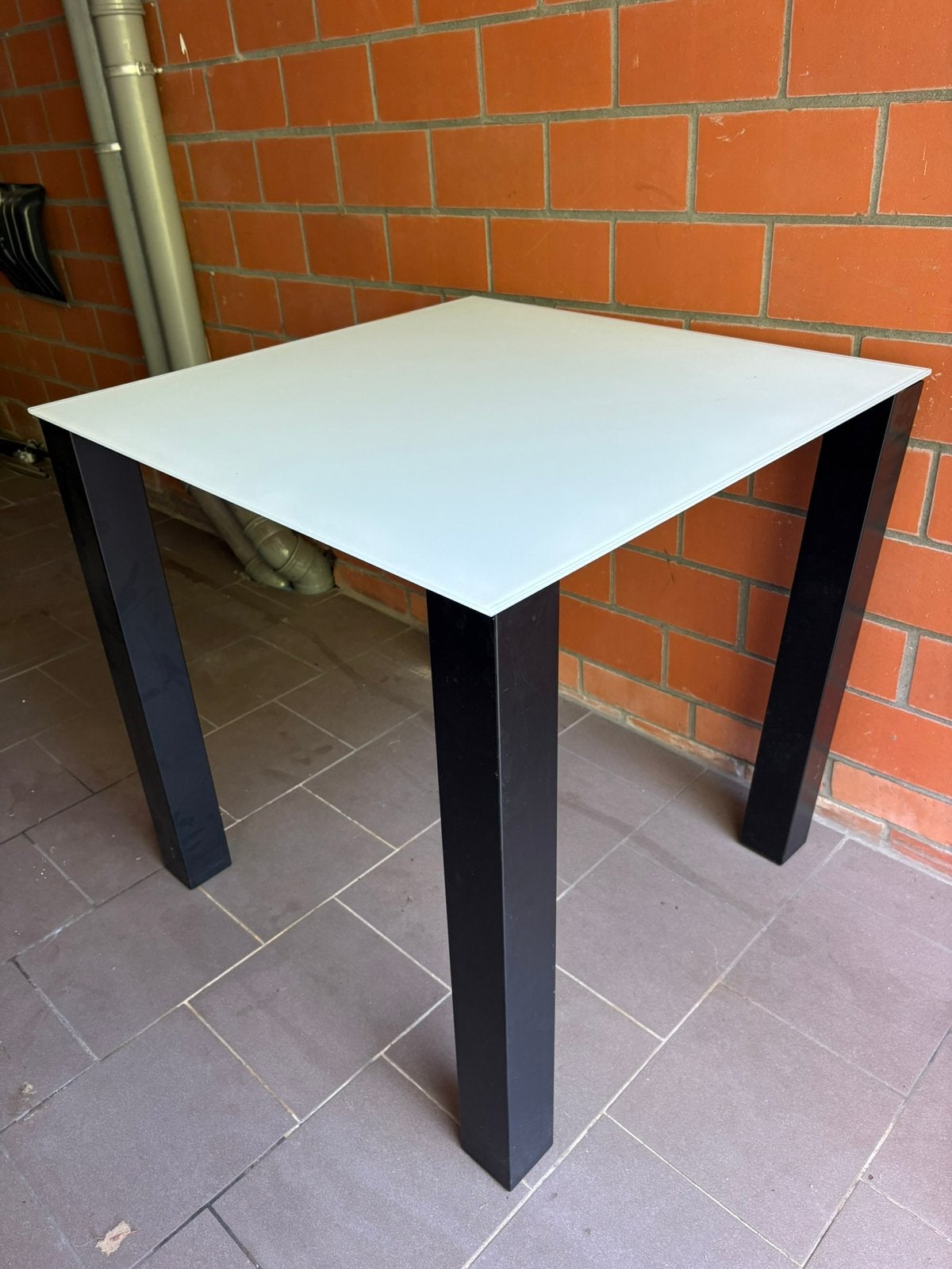 Hoge bartafel, Ophalen, Zo goed als nieuw