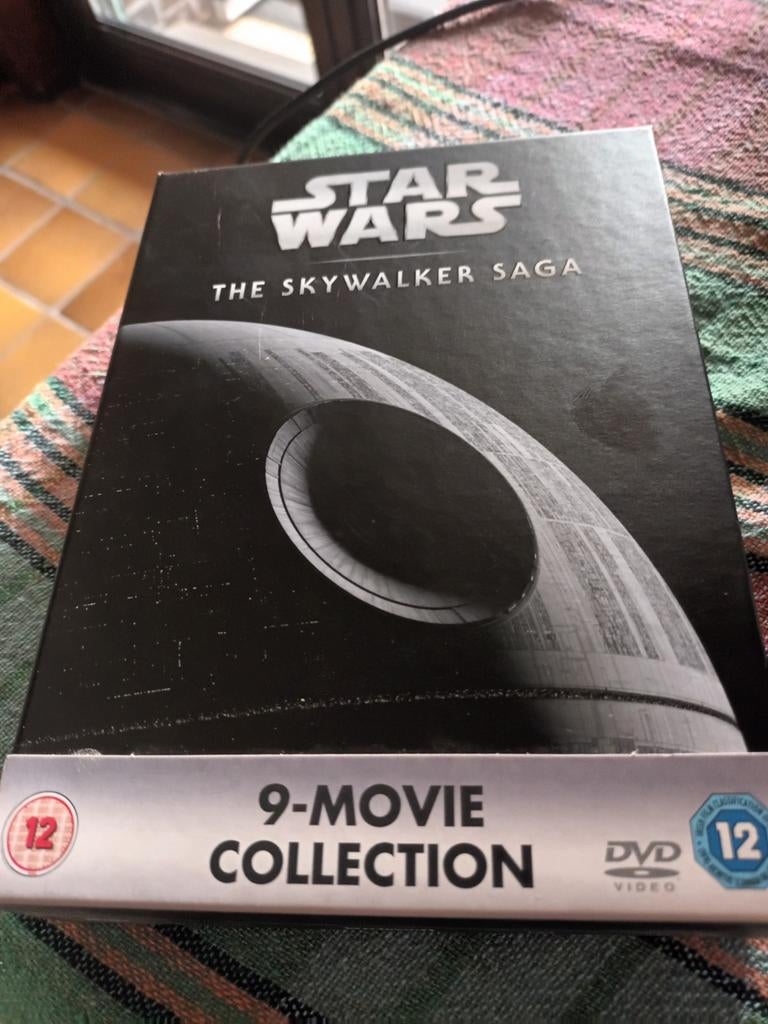 The skywalker saga Star wars 9 films, Ophalen