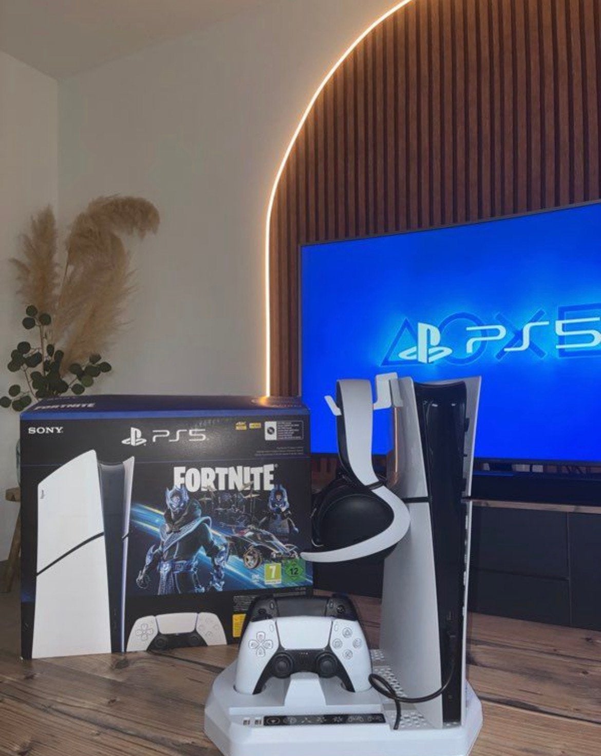 Playstation 5 slim digitaal 1TB met 2 controllers, Ophalen of Verzenden, Zo goed als nieuw, Playstation 5