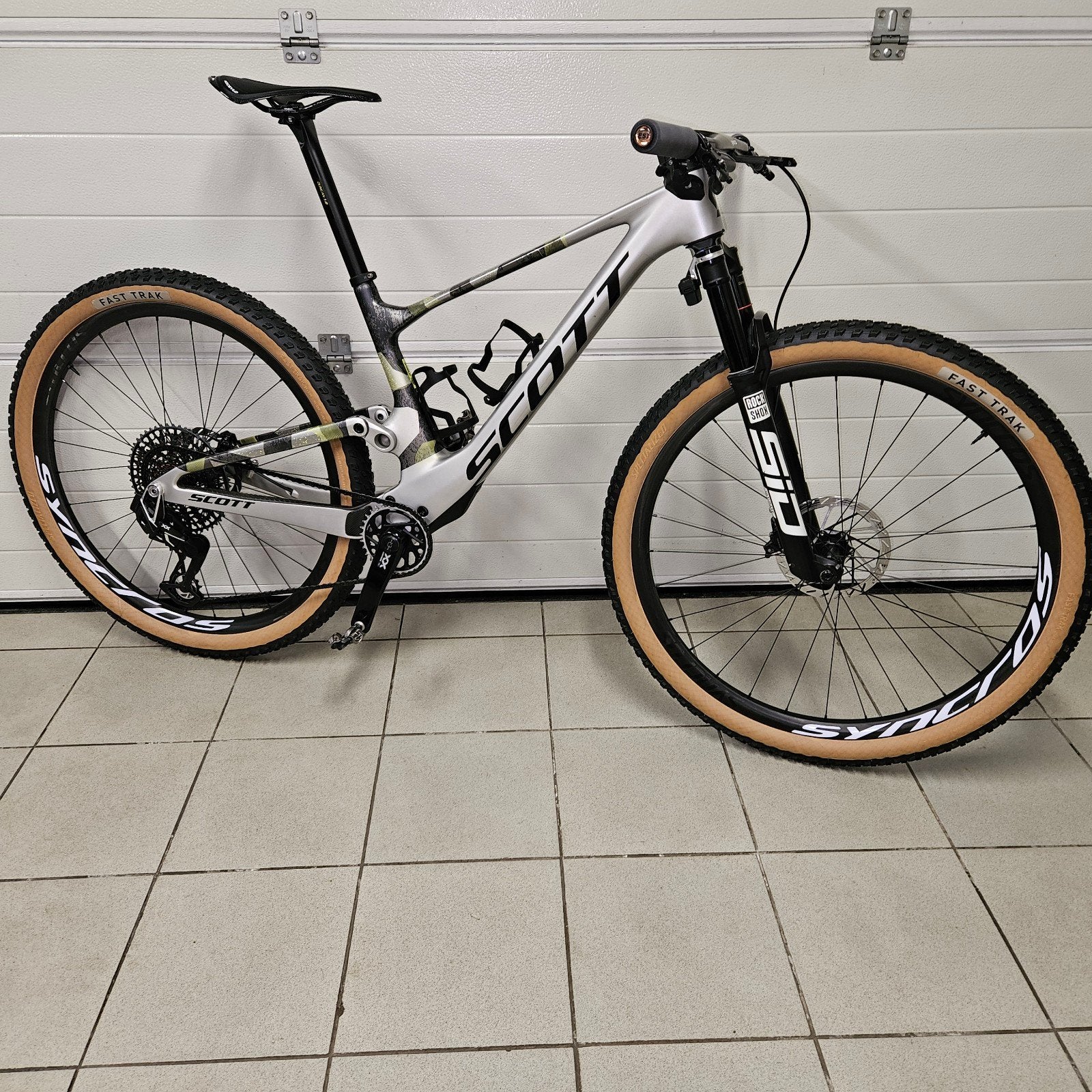 scott spark wc, Enlèvement ou Envoi