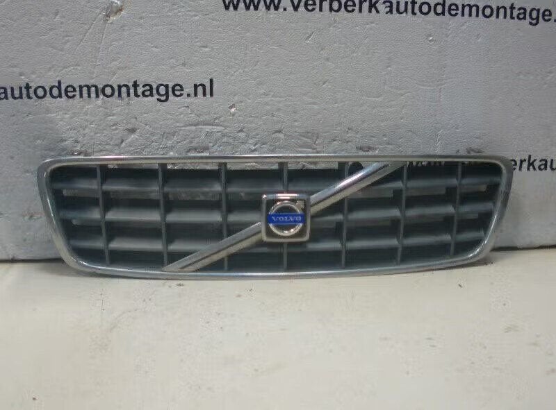 GRILLE Volvo XC70 (SZ) (01-2000/08-2007) (9190986), Enlèvement ou Envoi, Info@volvocars.com, Volvo Car Germany GmbH, Siegburger Straße 229 50679 Köln, DE