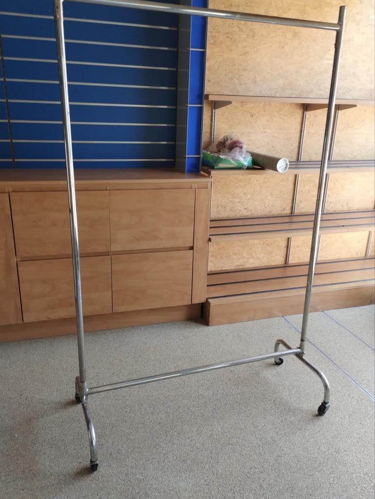 Kleding rek, Ophalen