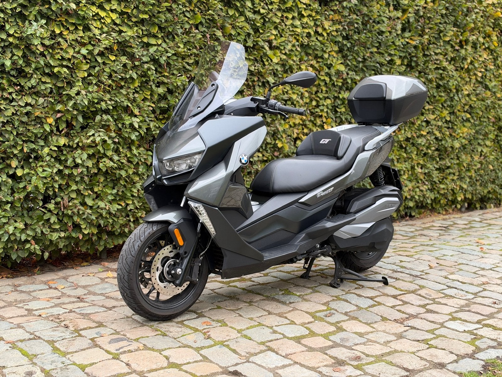 BMW C 400 GT - bj 2022 - 9573km - Comfort pack, Motos, 350 cm³, Scooter, Selle chauffante, Permis Moto A2 minimum