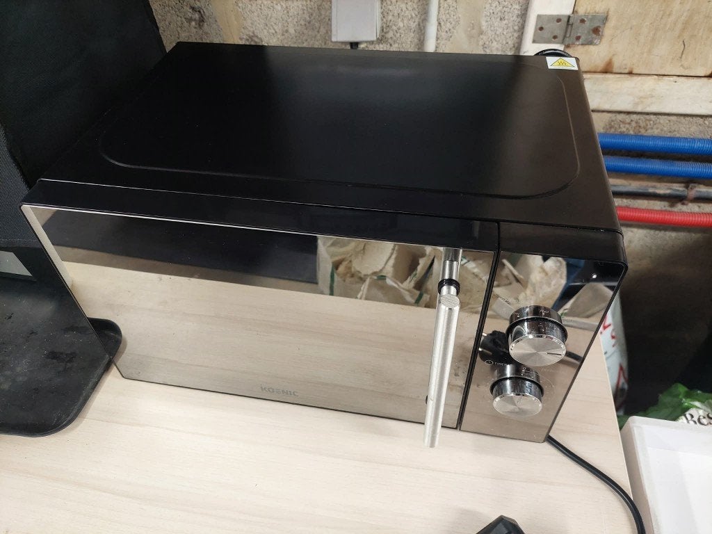 KOENIC KMW 1221 B Solo microgolfoven, Elektronische apparatuur, Ophalen, Gebruikt, Microgolfoven, Tussenbouw