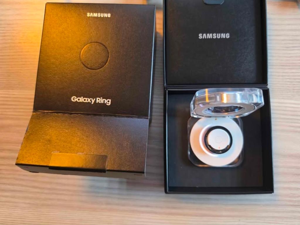Samsung Galaxy Ring Size:10 with warranty and box, Ophalen of Verzenden, Gebruikt, Compact, Samsung