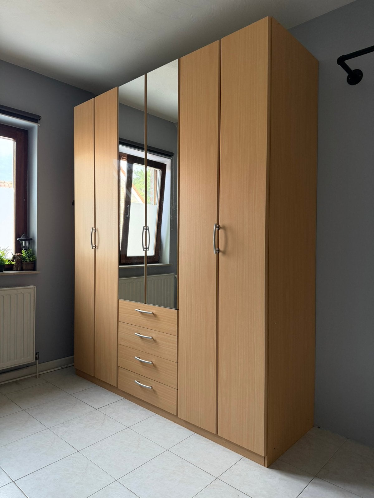 Kleding kast, Huis en Inrichting, Ophalen, Zo goed als nieuw