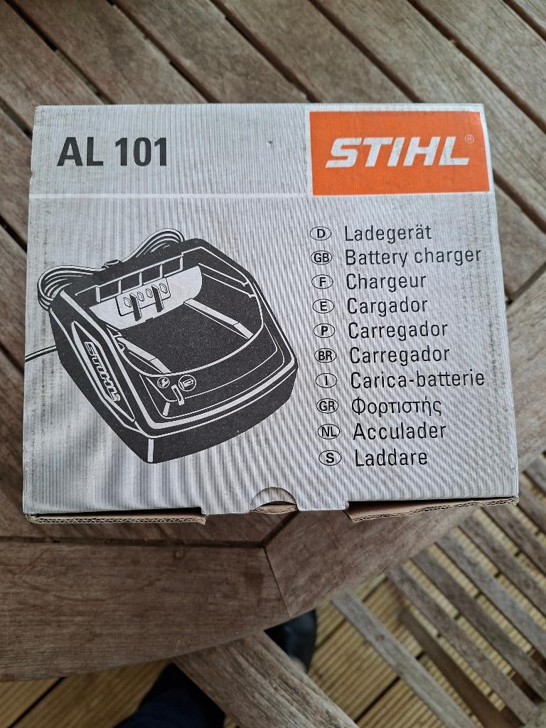 Stihl batterijlader, Ophalen of Verzenden, Nieuw