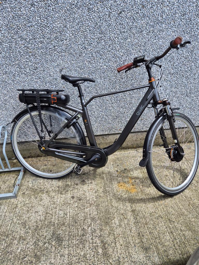 Electrische herenfiets NO BPOST OF DPD AUB, Fietsen en Brommers, Elektrische fietsen, Ophalen, Qwic, Zo goed als nieuw, 51 tot 55 cm