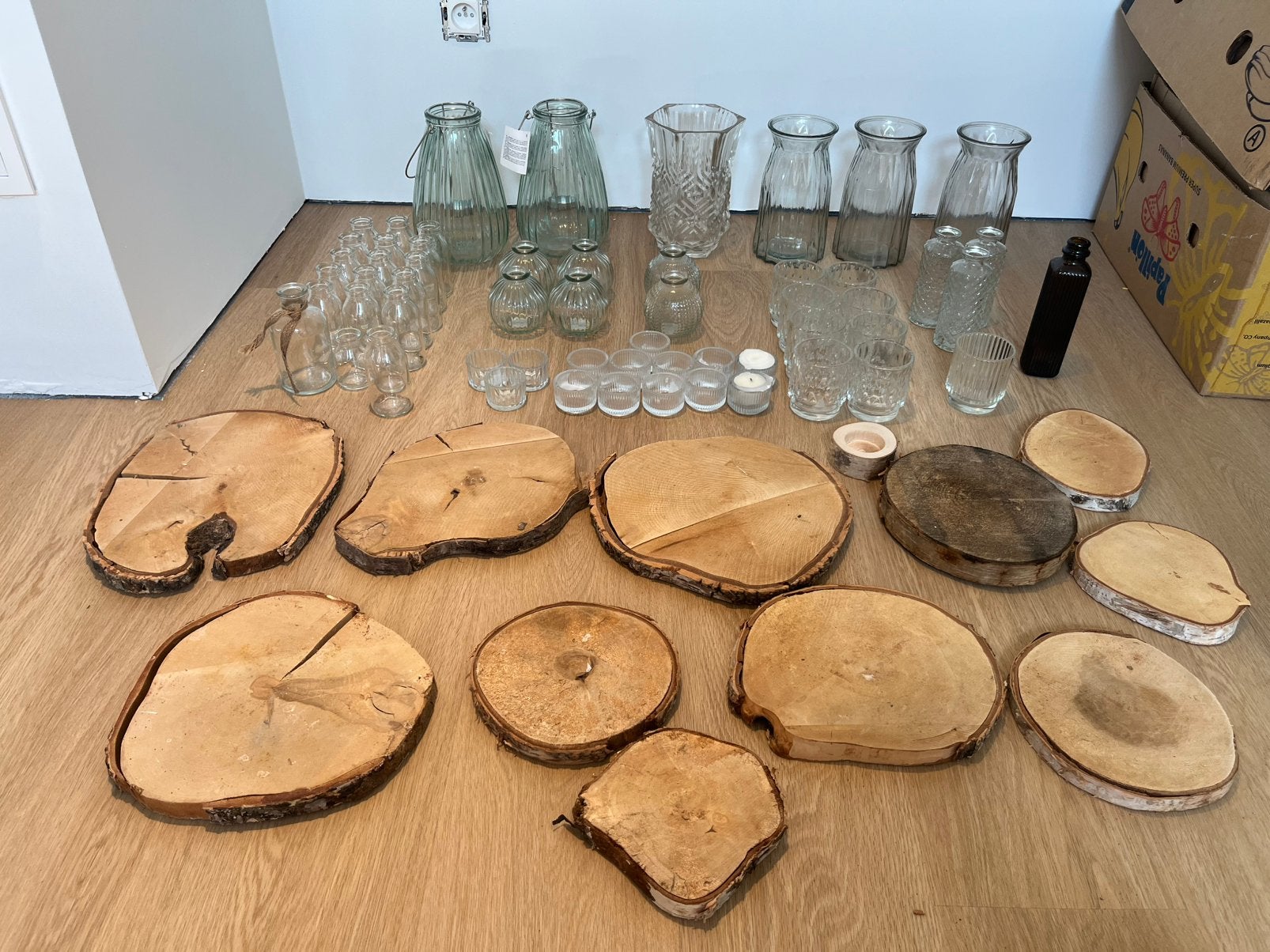 Set vazen, kaarshouders, houten onderlegger +/- 70 stuks, Ophalen, Gebruikt, Transparant, Glas