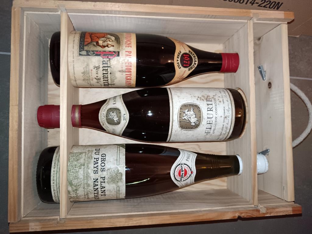 Vin ancien, Enlèvement