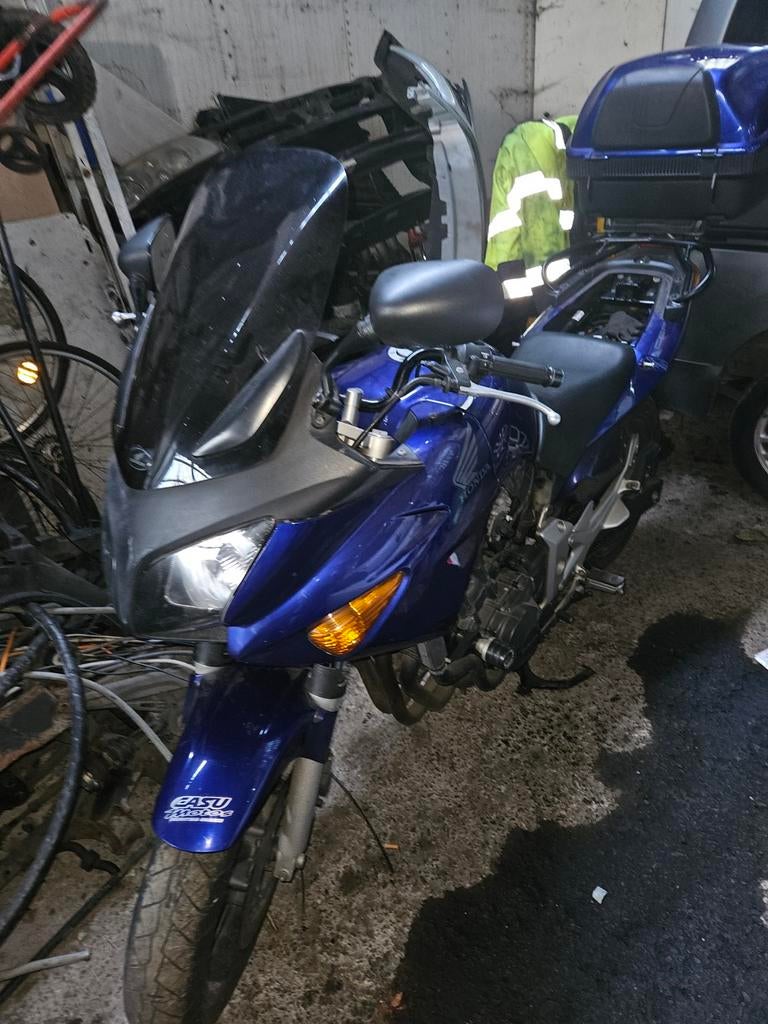 CBF600 2004, Ophalen