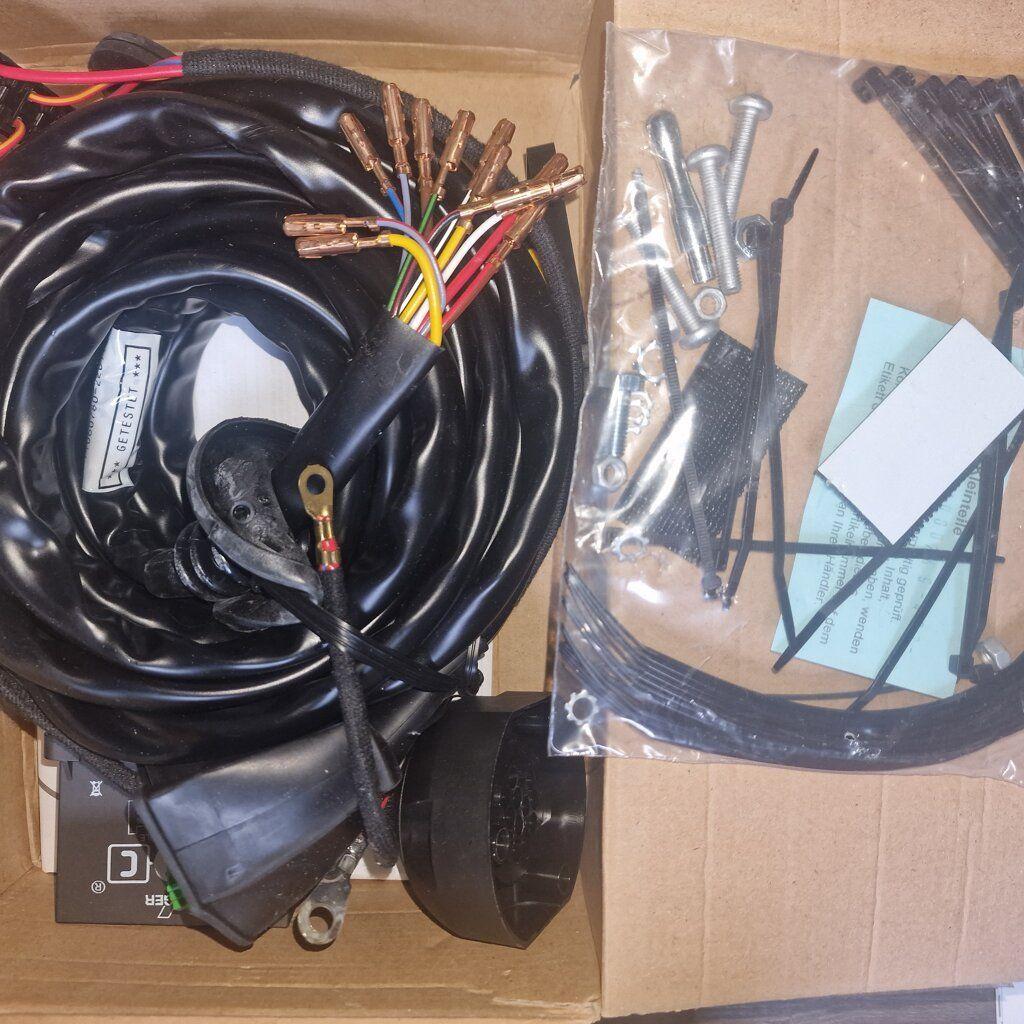 Trekhaak kabelset Ford 13 polig 712134 nieuw FORD Kombi Doub, Auto-onderdelen, Elektronica en Kabels, Nieuw, Herkomst onderdeel bekend