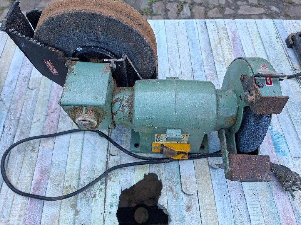 Touret à meuler 1/4 cv, Bricolage & Construction, Enlèvement, Utilisé, Moins de 700 watts, Autres types